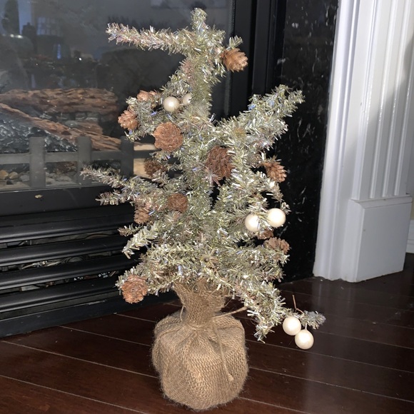 Decor - Picture 2 of 2